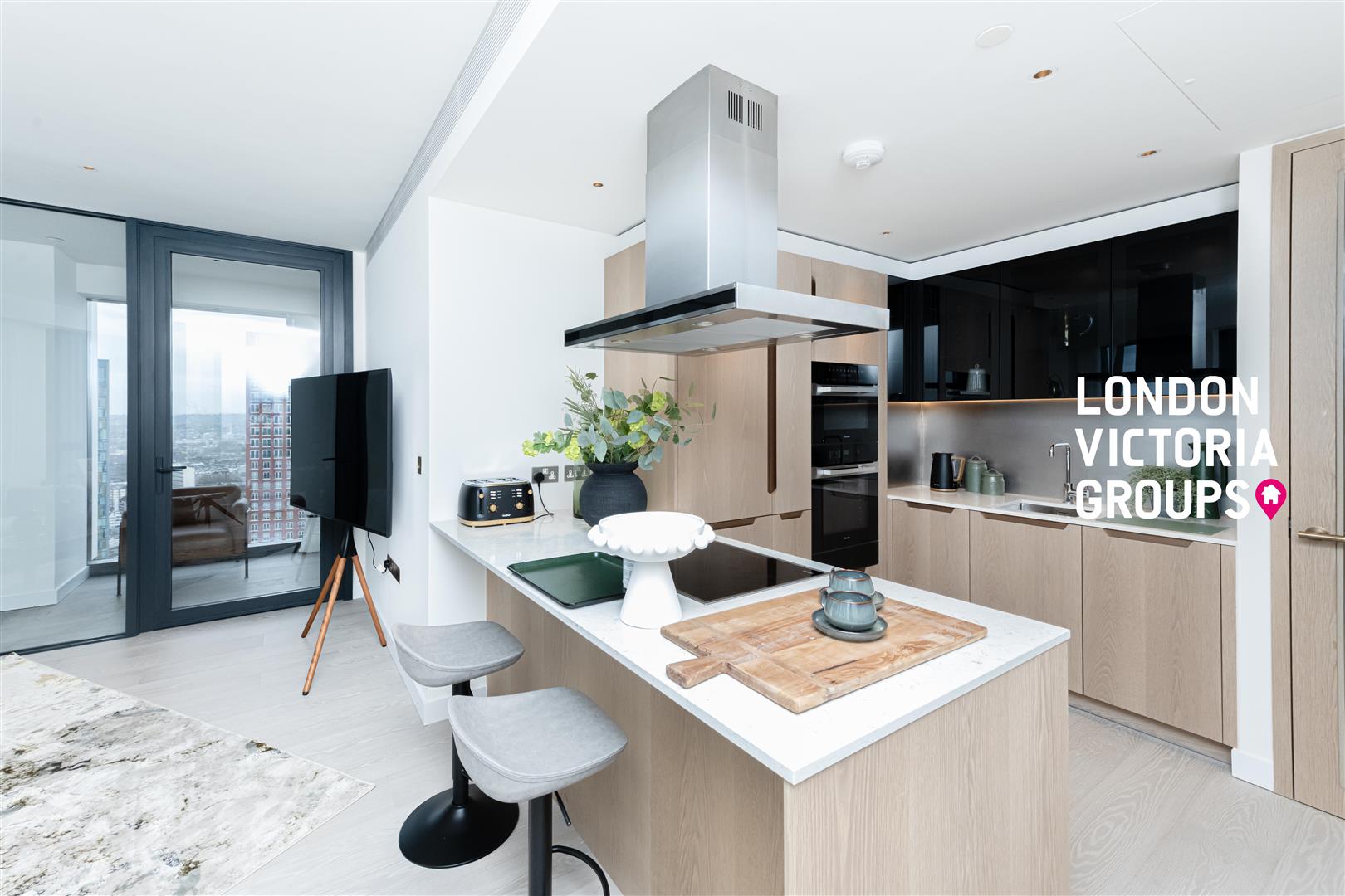 River Park Tower, 1 Nine Elms Lane, London